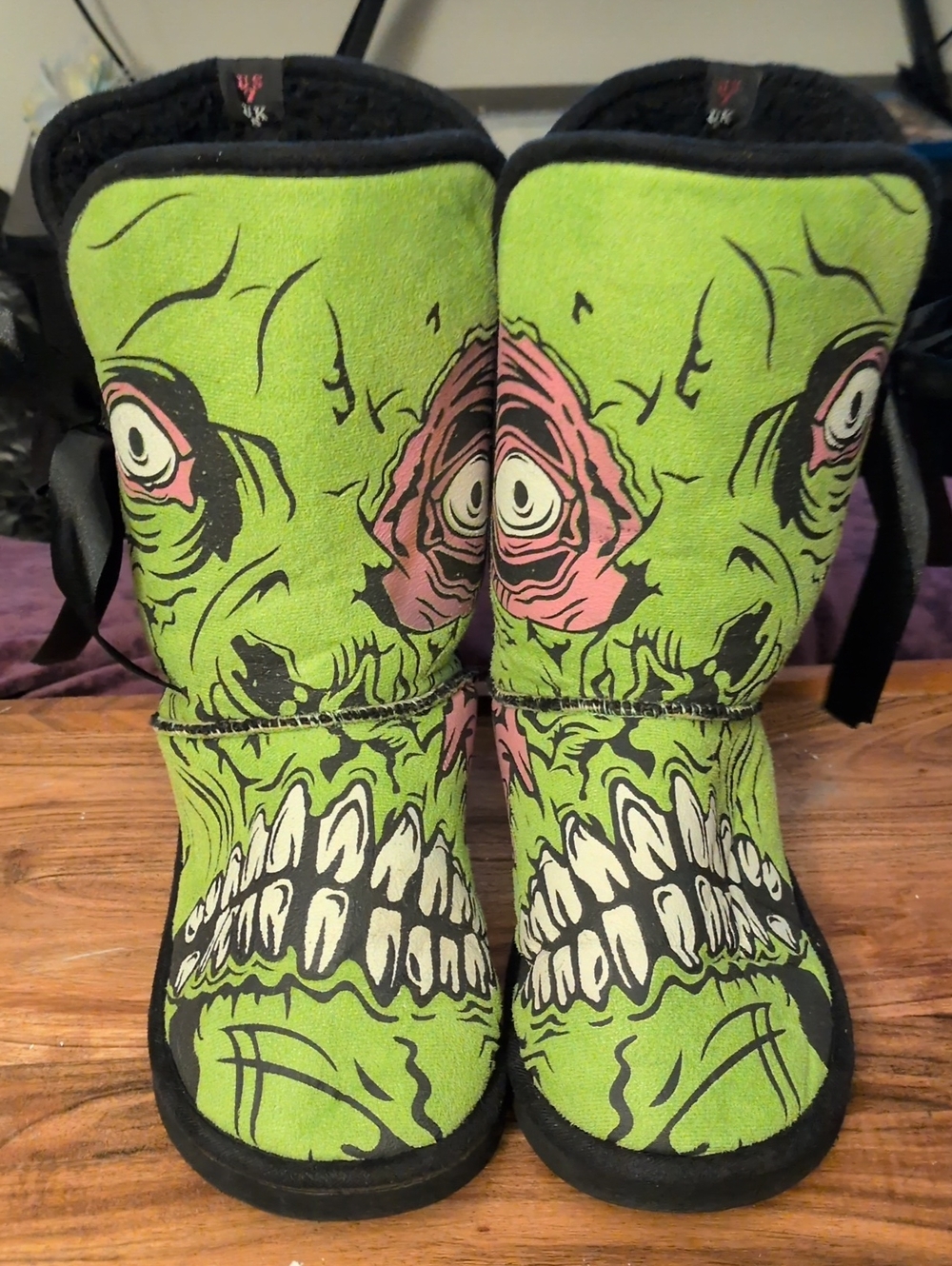Rare Y2K Iron Fist Zombie Fugg Boots